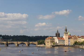 Karlsbrücke und Pulverturm