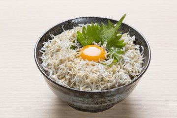 しらす丼