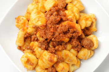 Gnocchi al ragù