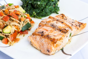 delicious grill salmon with side dishes