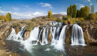 Afwasbaar Fotobehang Turkije Muradiye waterfalls