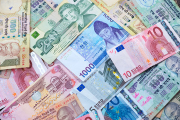 Obraz na płótnie Canvas World Currency Notes