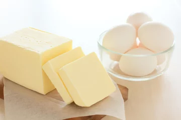 Crédence de cuisine en verre imprimé Produits laitiers Beurre et oeufs