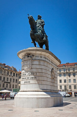 Fototapeta premium Equestrian Statue of Dom Joao I in Lisbon, Portugal