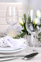 Table arrangement in restaurant