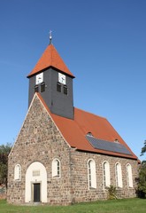 Fototapeta na wymiar Blönsdorfer Kirche (Fläming)