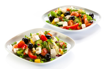 Vegetable salad with cheese