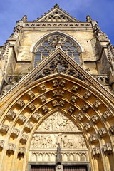 Liebfrauenbasilika in TONGEREN ( Belgien )