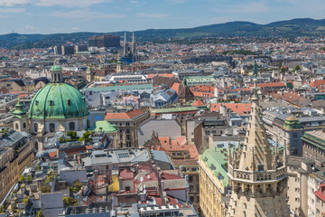 Obraz premium Panorama of Vienna from St. Stephen's Cathedral