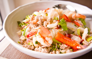Thailand vermicelli and seafood dress salad