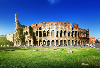 Fototapeta na wymiar sunset and Colosseum in Rome, Italy