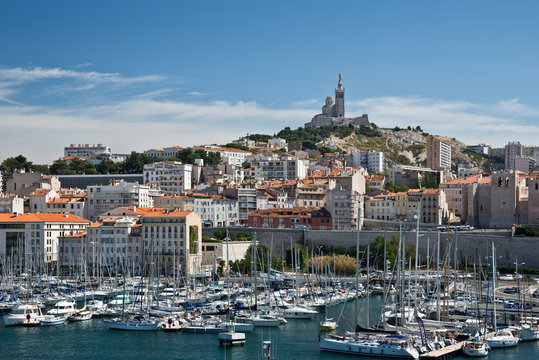 Marseille, le Vieux Port et Notre Dame de la Garde