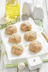 Raw meatballs