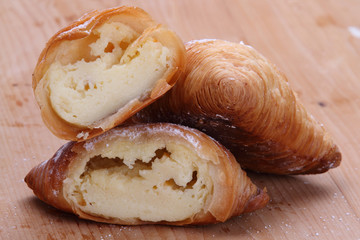 Sfogliatelle dolci con la ricotta