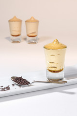 Karamel Creme mit Amaretto 10