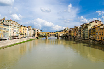 Naklejka premium Ponte Vecchio in blue sky, Florence, Italy