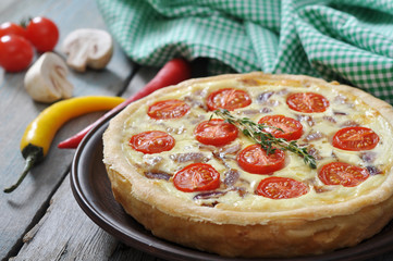 quiche pie with chicken and cherry tomato