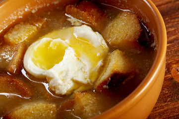 sopa de ajo
