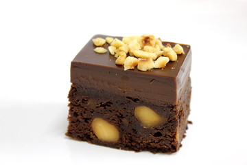 chocolate brownie cake with nut