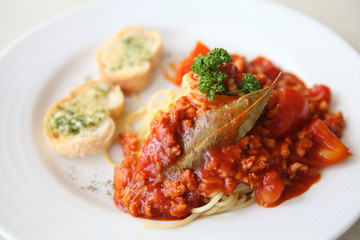 spaghetti bolognese