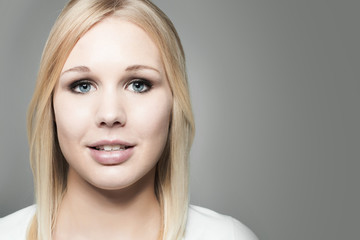 Naklejka premium Portrait blonde Frau