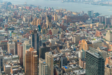 Obraz premium Looking across the rooftops in Lower Manhattan in the city of New York