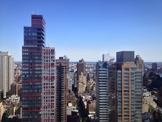 Fototapeta na wymiar View Past Manhattan High Rises
