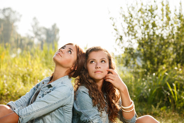 Obraz premium two girlfriends