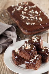 Gingerbread cake with chocolate and hazelnuts
