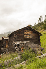 Zermatt, Holzhäuser, Walliser Alpen, Findeln, Schweiz