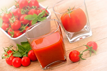 Tomato juice (healthy drink)