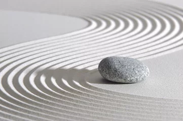 Foto op Plexiglas Japan ZEN tuin in zand met steen © Wolfilser