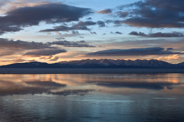 Fototapeta na wymiar Lake Manasarovar (Mapam Yumco) at the sunset, Tibet