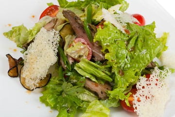 Salad of grilled filet of lamb.