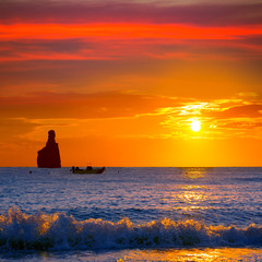 Naklejka na ściany i meble Ibiza Cala Benirras Juan słońca na plaży w Baleary