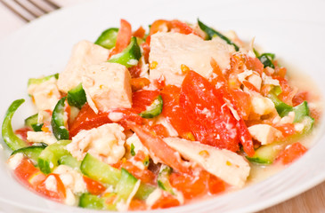 salad with chicken and vegetables