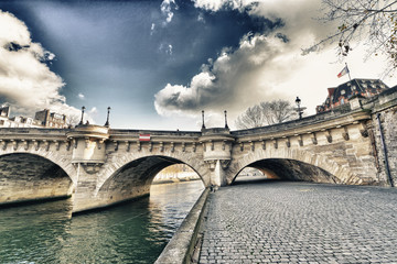 Fototapeta premium Paris cityscape with Seine river in winter