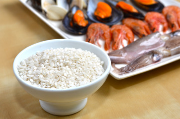 Ingredientes para cocinar una paella