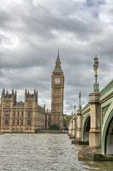 Fototapeta na wymiar Londyn, Wielka Brytania - Pałac Westminsterski (Houses of Parliament) z B
