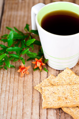 Fototapeta premium cup of tea and crackers