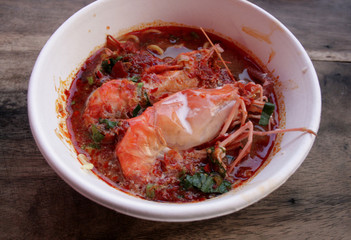 Prawn noodle soup