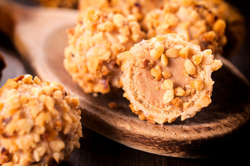 Chopped nuts and cream