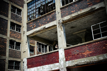 Fototapeta na wymiar Abandoned Packard Factory 7