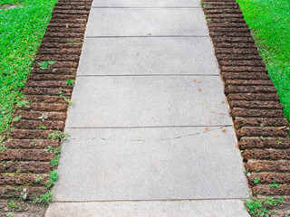 Obraz premium Walkway in the park