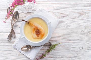 williams pears with semolina