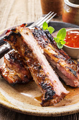 spare ribs gegrillt