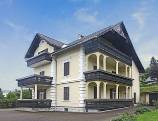 Fototapeta na wymiar Villa at Slovenia