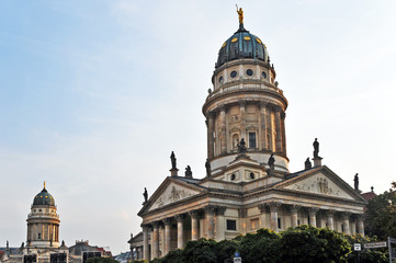Fototapeta na wymiar Berlin, Kościół francuski i niemiecki Kościół