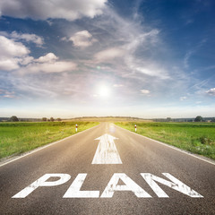 Straße mit dem Wort Plan