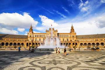 Fototapeta na wymiar Spanish Square (Plaza de España) in Sevilla, Spain